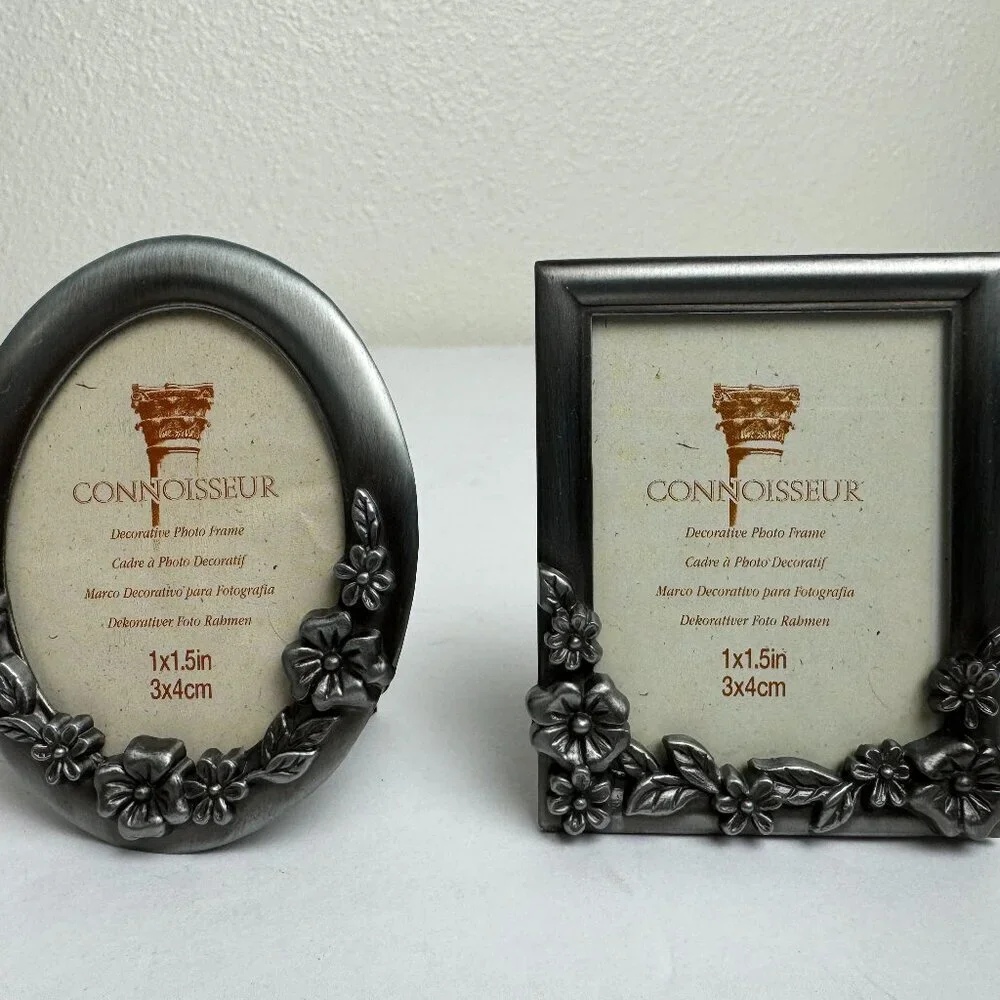 Set of 2 Miniature Metal  Picture Photo Frame Art Nouveau Flowers